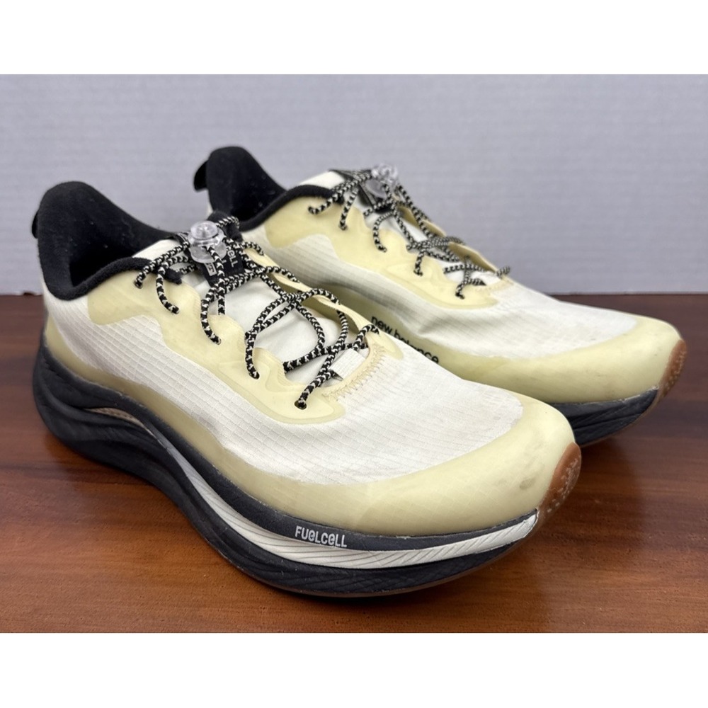 Size 9.5 - New Balance Fuel Cell Propel v4 Permafrost Pistachio Butter W